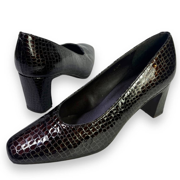 Bandolino Shoes - Bandolino Snake Embossed Dark Brown Pumps Heels | Sz 5.5 | Made in Spain